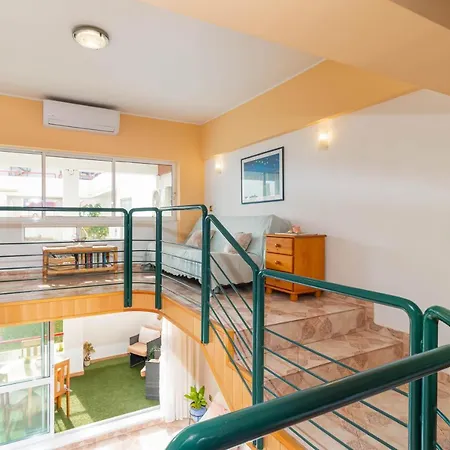 Sunny Village Apartment *